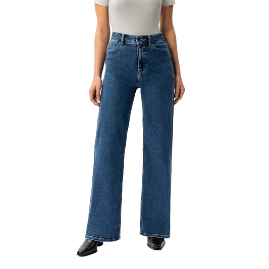 Relaxed_ComfortDenim-_Jeans_www.daltik.com